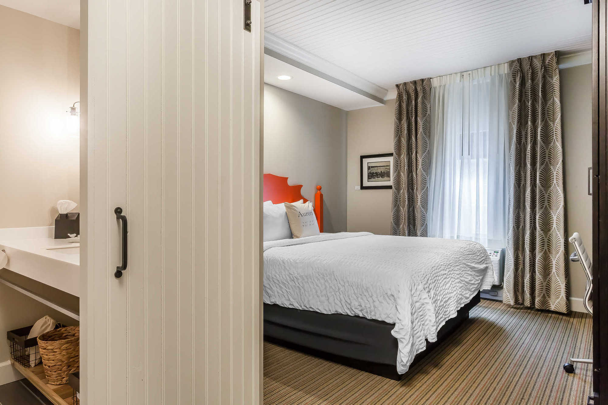 The Aurora Inn Hotel And Event Center Szoba fotó
